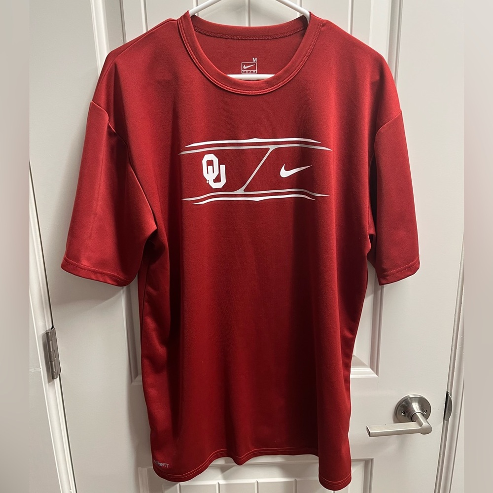 Nike Men’s DriFit OU Shirt Size Medium
